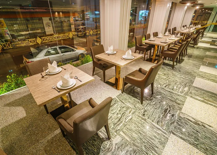 New Season SquareHatyai Hotel